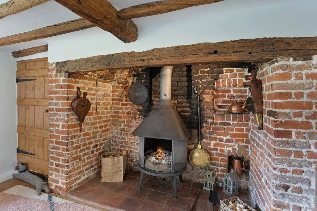 Local Walks Pub Gardens Pet Friendly Landscaped Gardens And Free Private Parking Villa Doddington  Kültér fotó