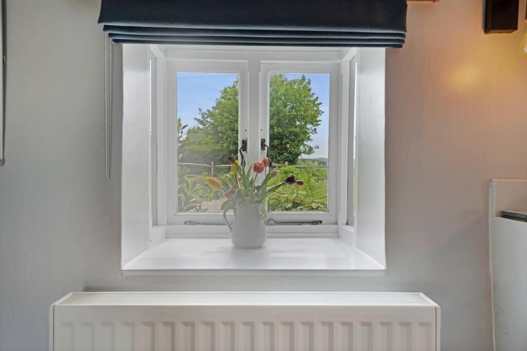 Local Walks Pub Gardens Pet Friendly Landscaped Gardens And Free Private Parking Villa Doddington  Kültér fotó